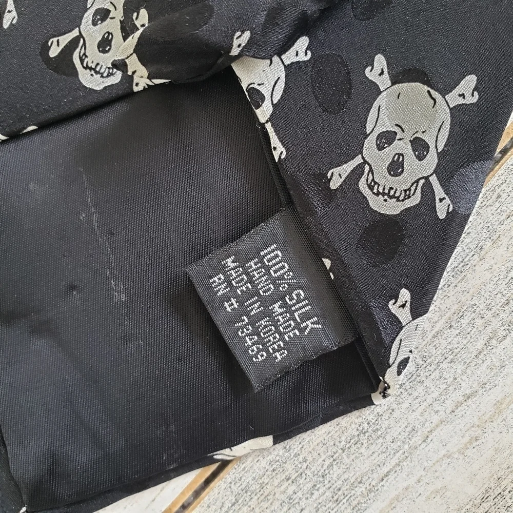Addiction| Silk Black Skull Tie